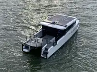 Kapal kontainer kanggo didol