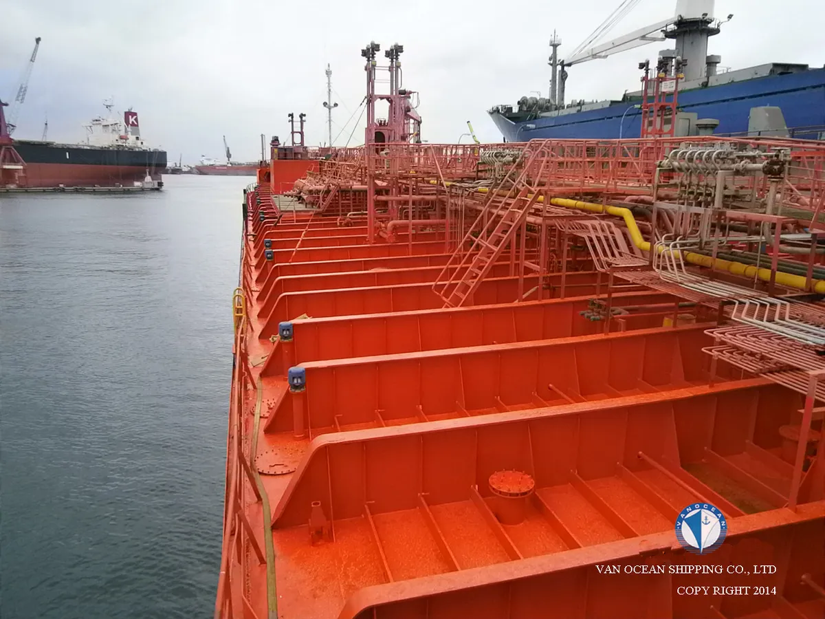Kapal tanker minyak/bahan kimia kanggo didol