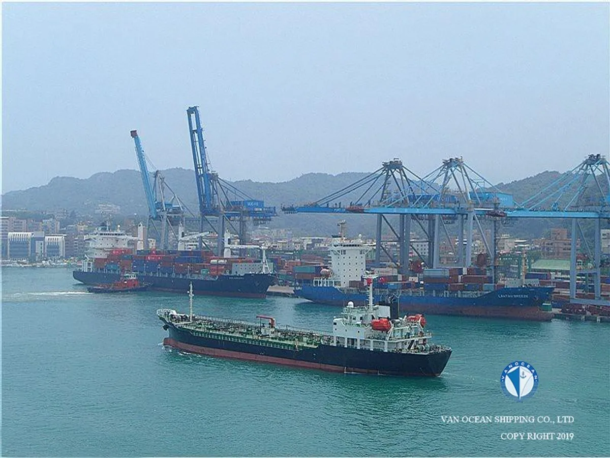 Kapal tanker minyak/bahan kimia kanggo didol