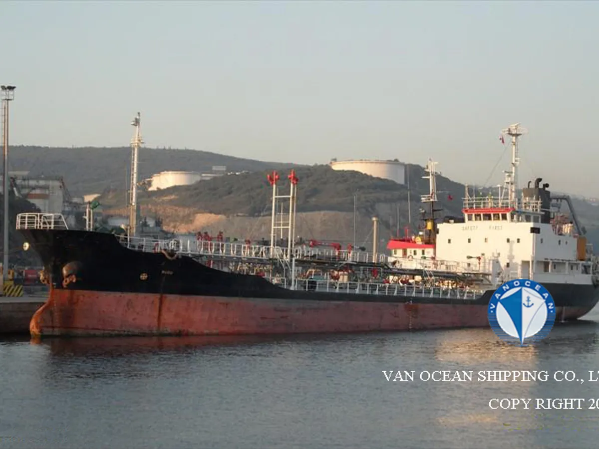 Kapal tanker minyak/bahan kimia kanggo didol