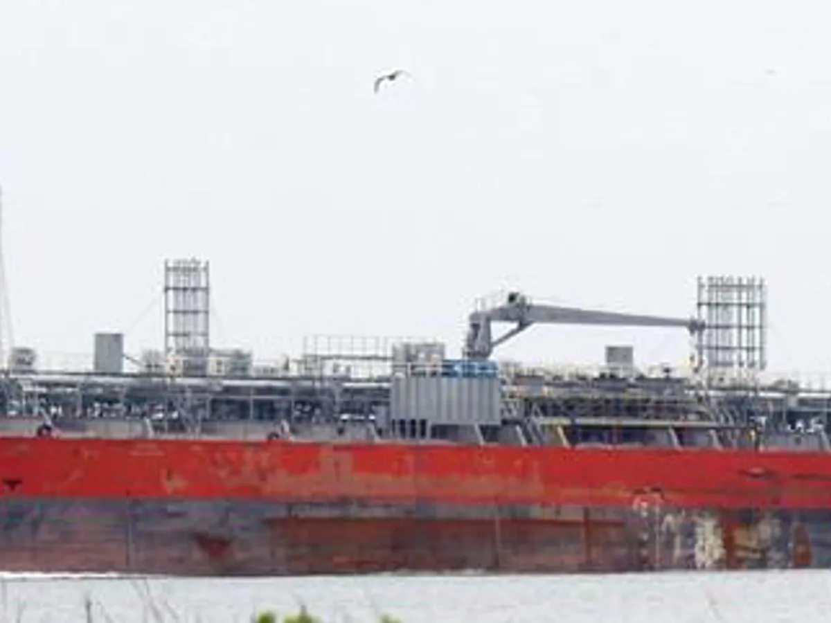 Kapal tanker minyak/bahan kimia kanggo didol