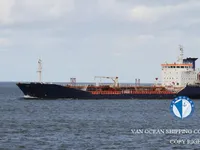 Kapal tanker minyak/bahan kimia kanggo didol