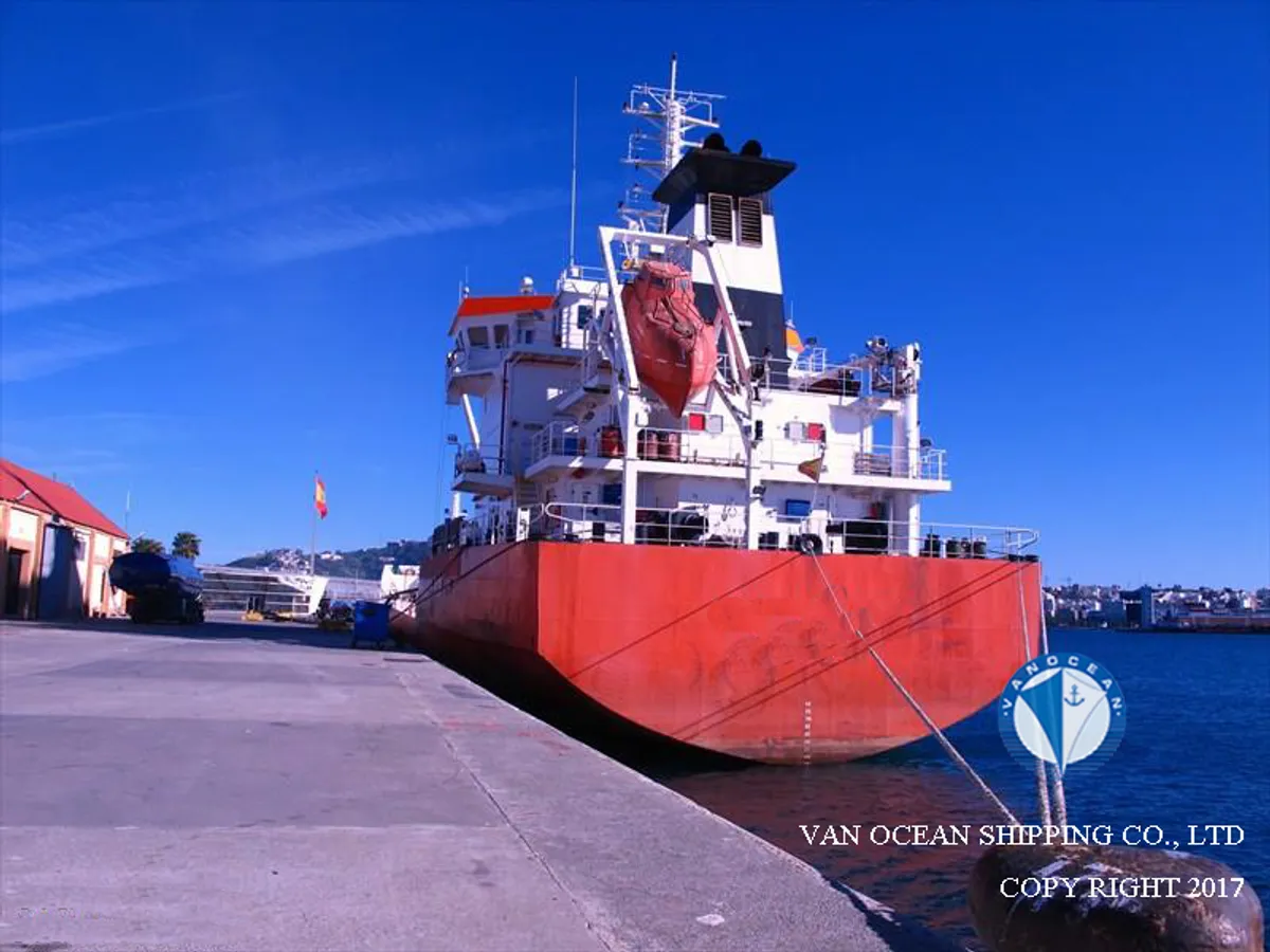 Kapal tanker minyak/bahan kimia kanggo didol