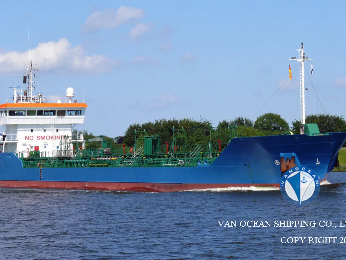 Kapal tanker minyak/bahan kimia kanggo didol