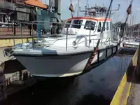 Kapal survey kanggo didol