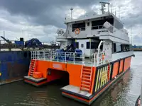 Kapal kontainer kanggo didol