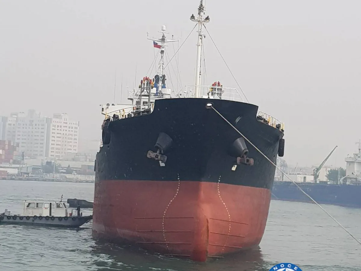 Kapal tanker minyak/bahan kimia kanggo didol