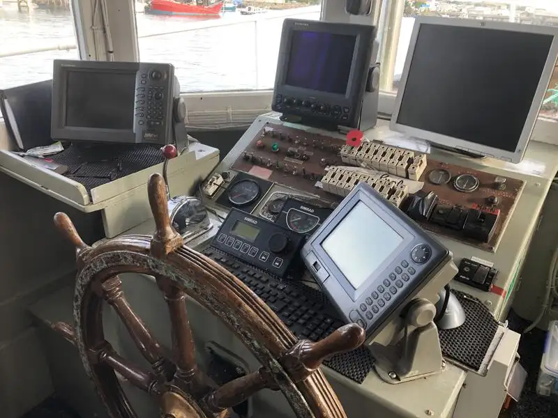 Kapal dredger kanggo didol