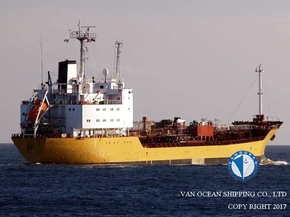 Kapal tanker minyak/bahan kimia kanggo didol