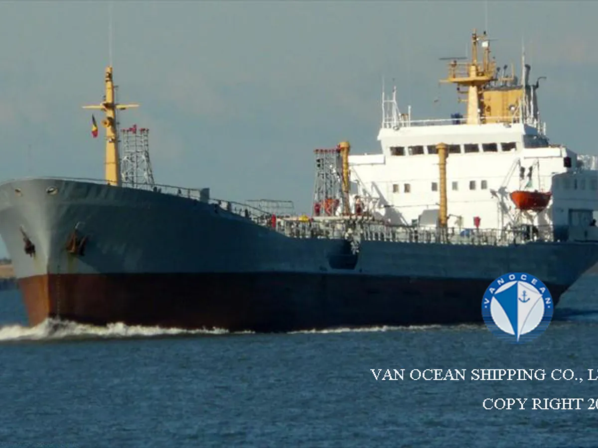 Kapal tanker minyak/bahan kimia kanggo didol
