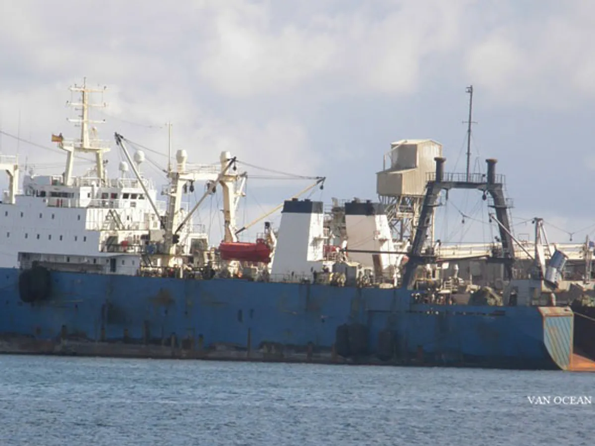 Kapal trawler kanggo didol