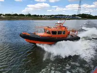 Kapal kontainer kanggo didol