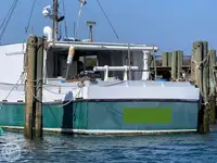 Kapal longliner kanggo didol