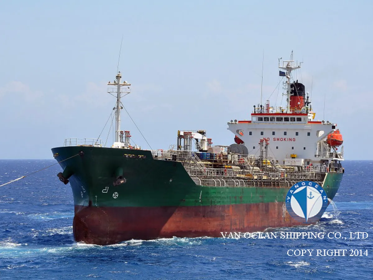 Kapal tanker minyak/bahan kimia kanggo didol
