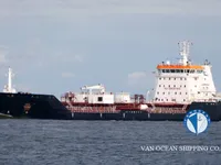 Kapal tanker minyak/bahan kimia kanggo didol