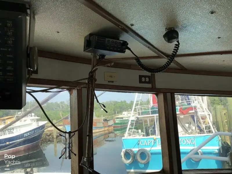 Kapal trawler kanggo didol