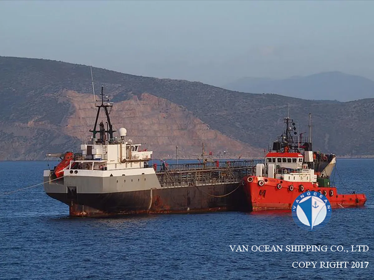 Kapal tanker minyak/bahan kimia kanggo didol