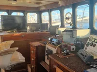 Kapal trawler kanggo didol