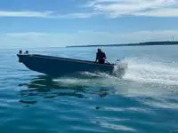 Kapal kerja kanggo didol