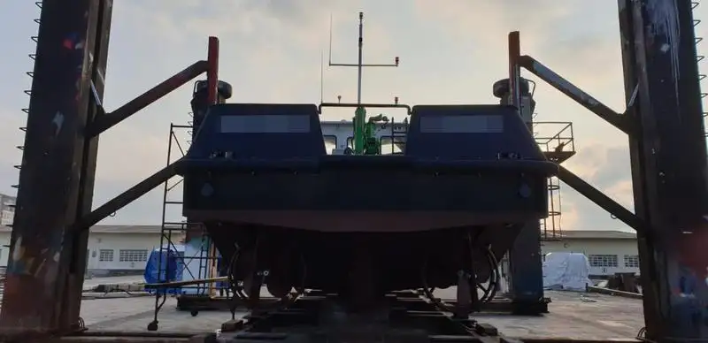 Kapal kerja kanggo didol