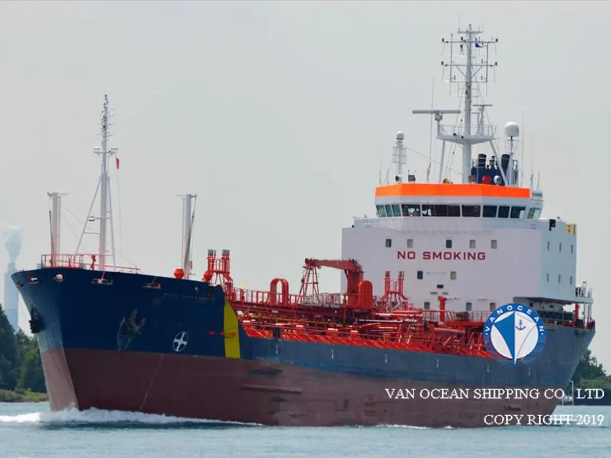 Kapal tanker minyak/bahan kimia kanggo didol