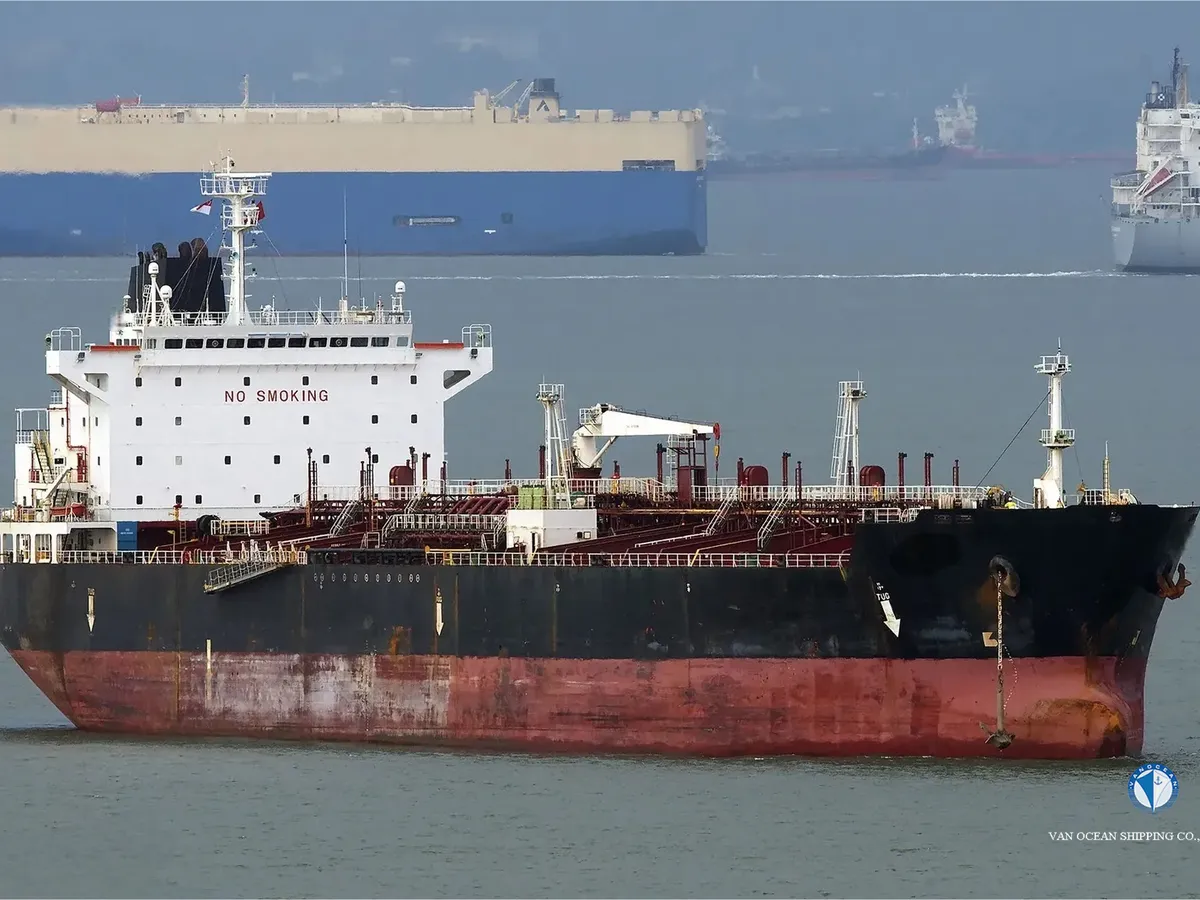 Kapal tanker minyak/bahan kimia kanggo didol