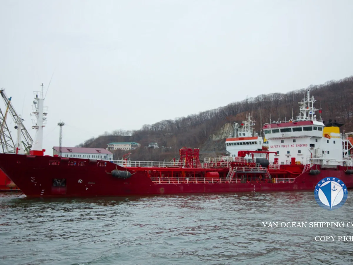 Kapal tanker minyak/bahan kimia kanggo didol