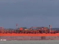 Kapal tanker minyak/bahan kimia kanggo didol