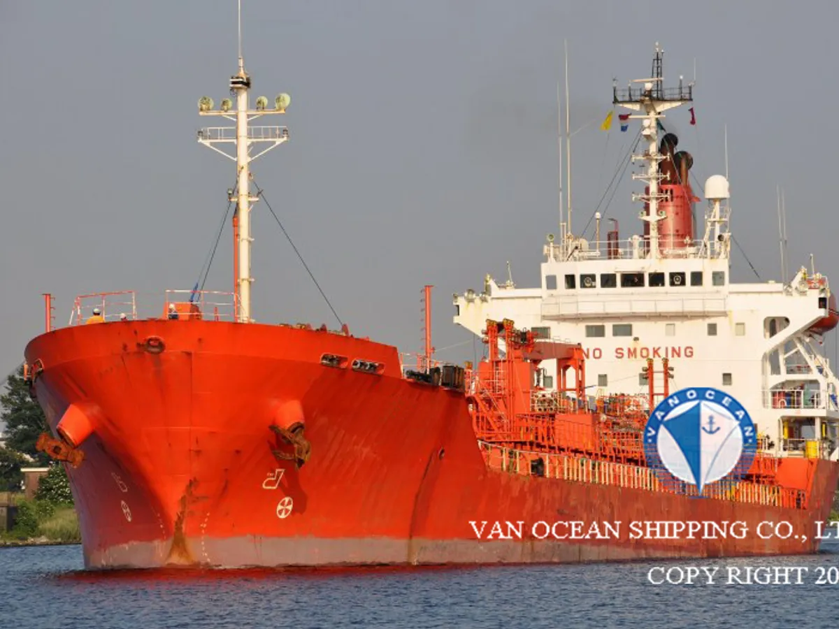 Kapal tanker minyak/bahan kimia kanggo didol