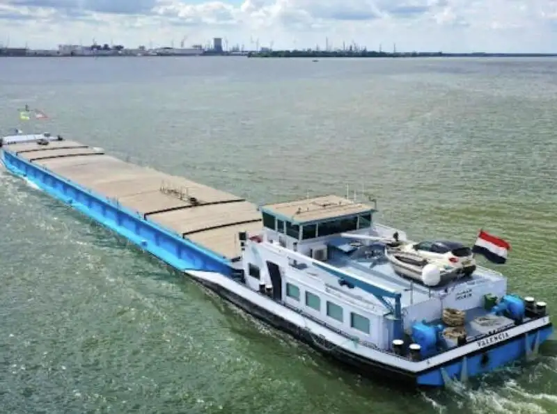 Kapal pengangkut barang curah kanggo didol
