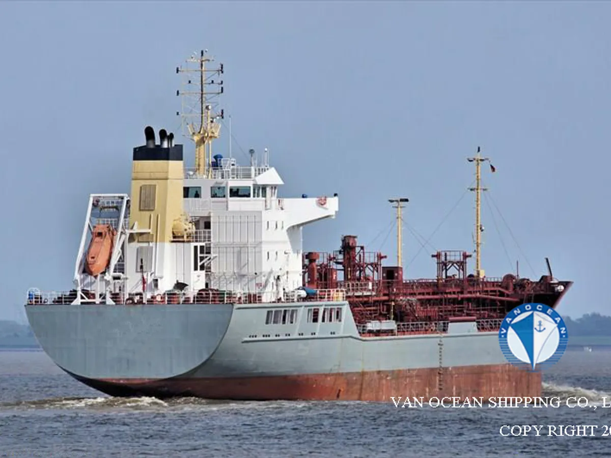 Kapal tanker minyak/bahan kimia kanggo didol