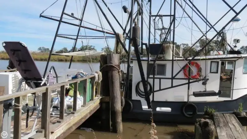 Kapal trawler kanggo didol