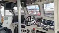 Kapal kerja kanggo didol