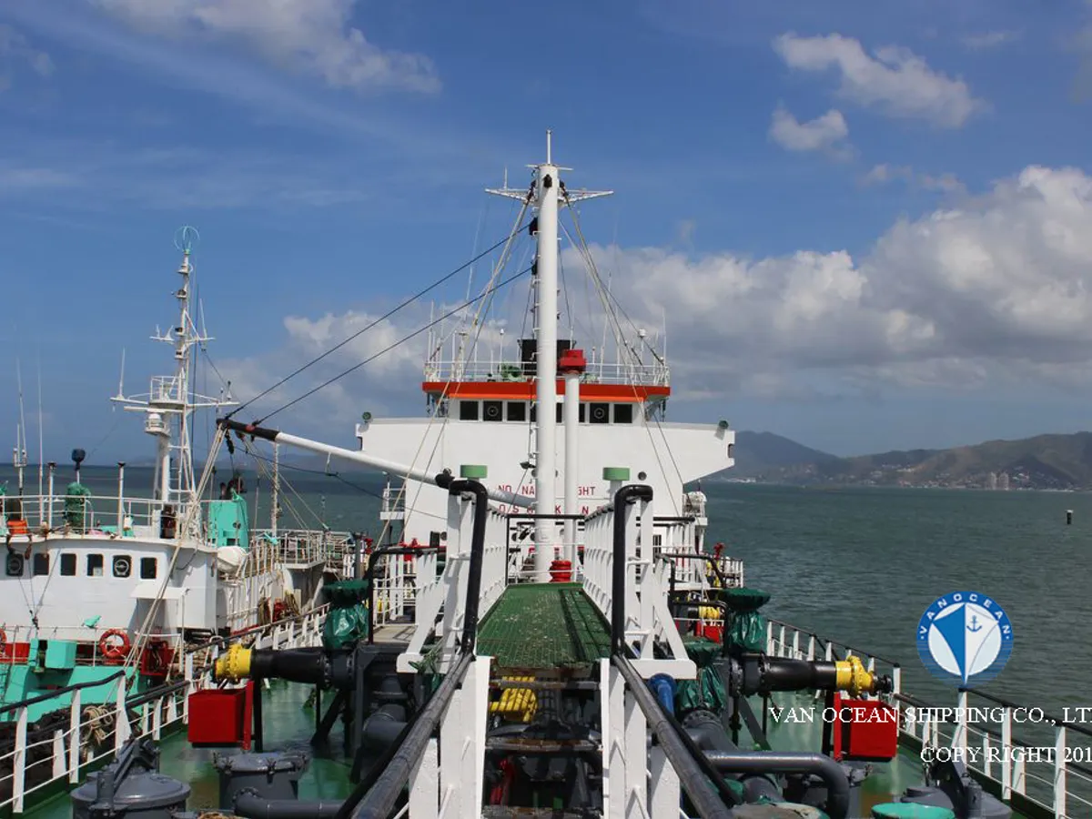 Kapal tanker minyak/bahan kimia kanggo didol