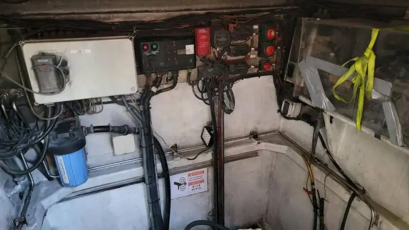 Kapal kontainer kanggo didol