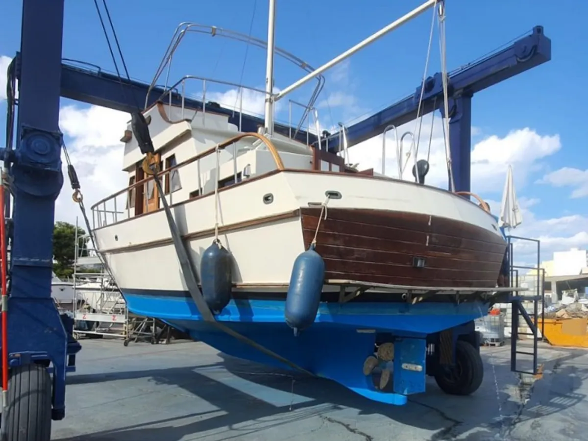 Yacht kanggo didol
