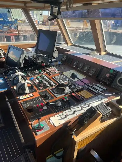 Kapal survei kanggo didol