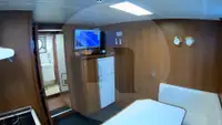 Kapal trawler berkas kanggo didol