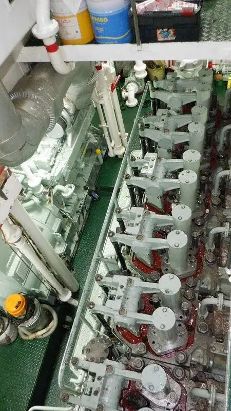 Kapal longliner kanggo didol