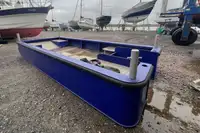 Kapal feri kanggo didol