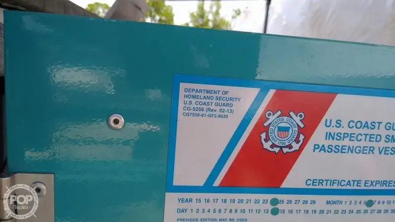 Kapal kontainer kanggo didol