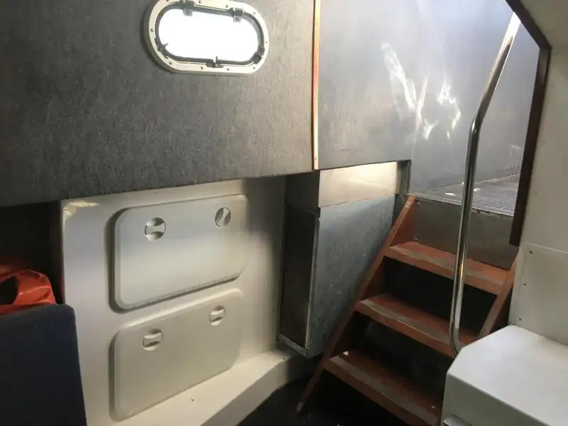 Kapal kerja kanggo didol