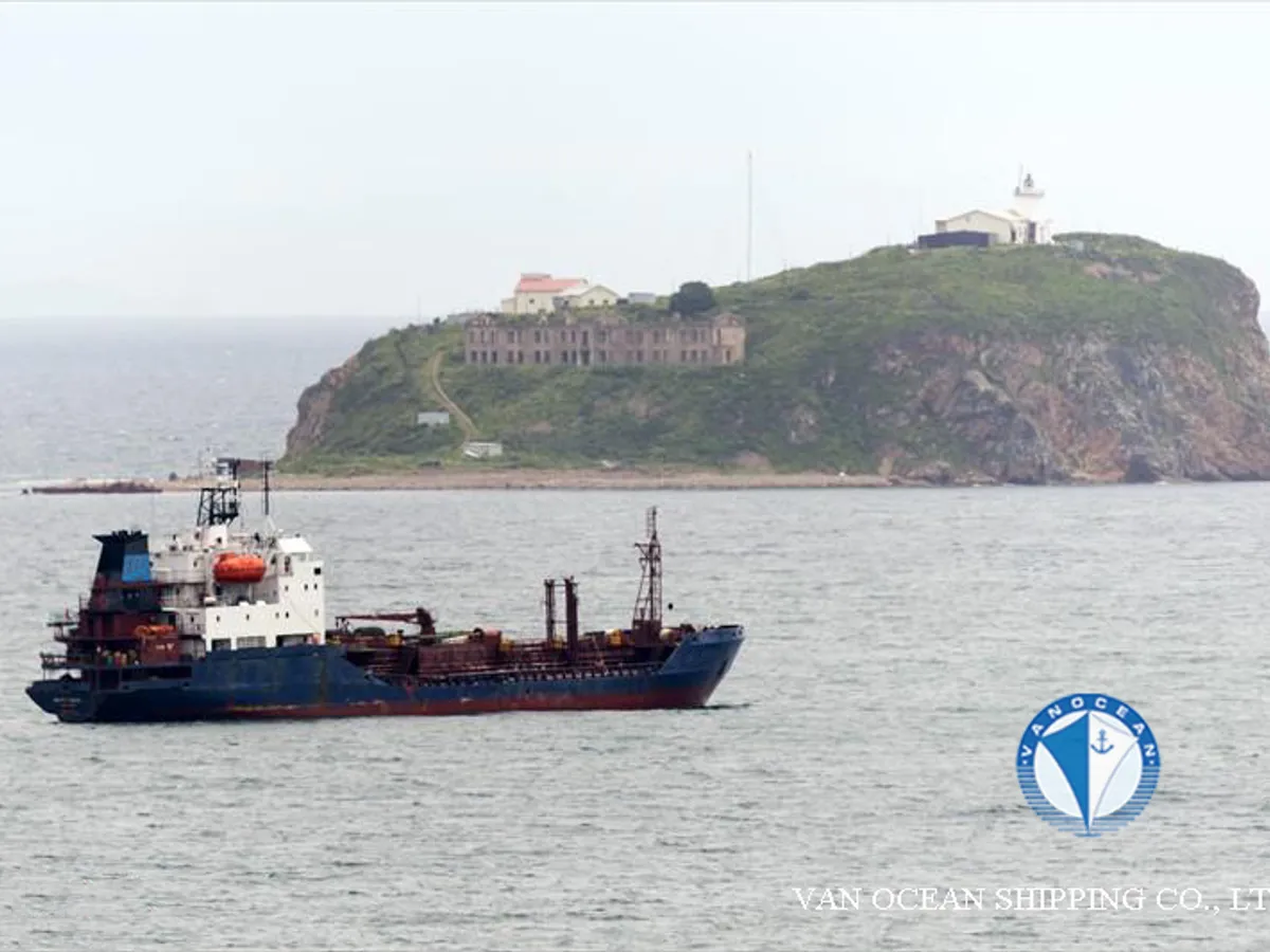 Kapal tanker minyak/bahan kimia kanggo didol