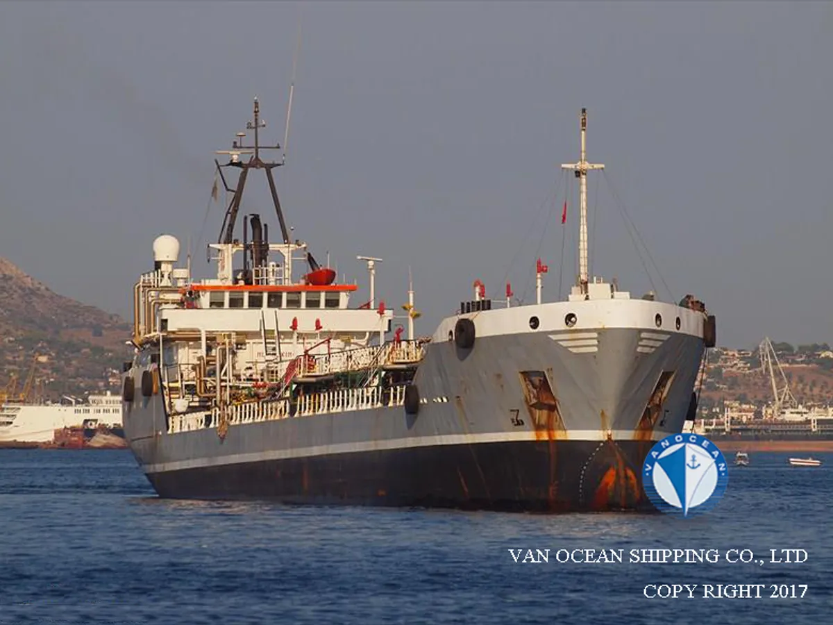 Kapal tanker minyak/bahan kimia kanggo didol