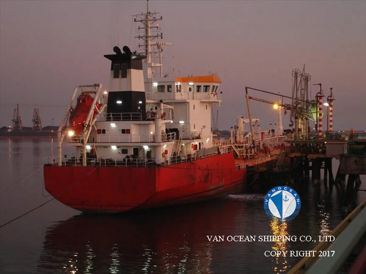 Kapal tanker minyak/bahan kimia kanggo didol