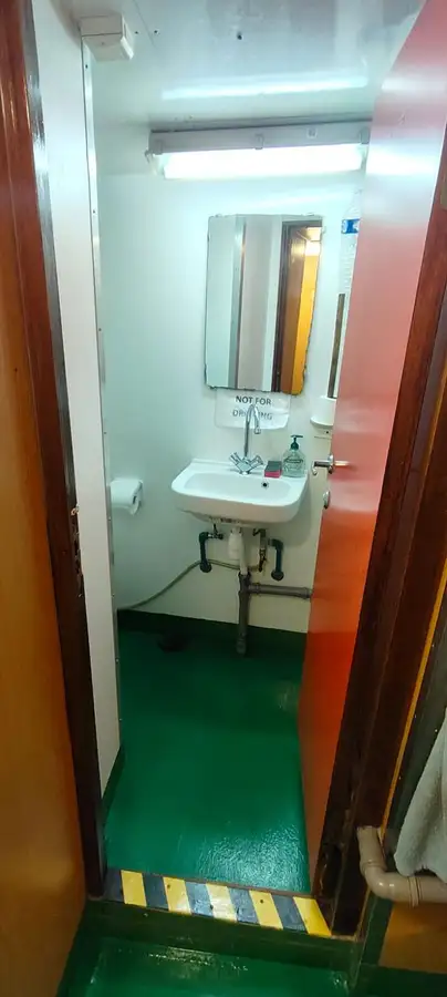 Kapal pasokan kanggo didol