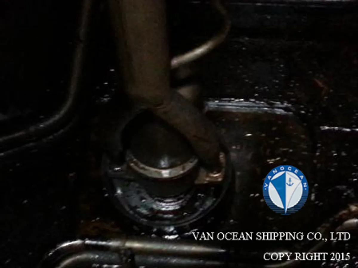 Kapal tanker minyak/bahan kimia kanggo didol