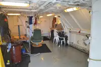 Kapal kontainer kanggo didol