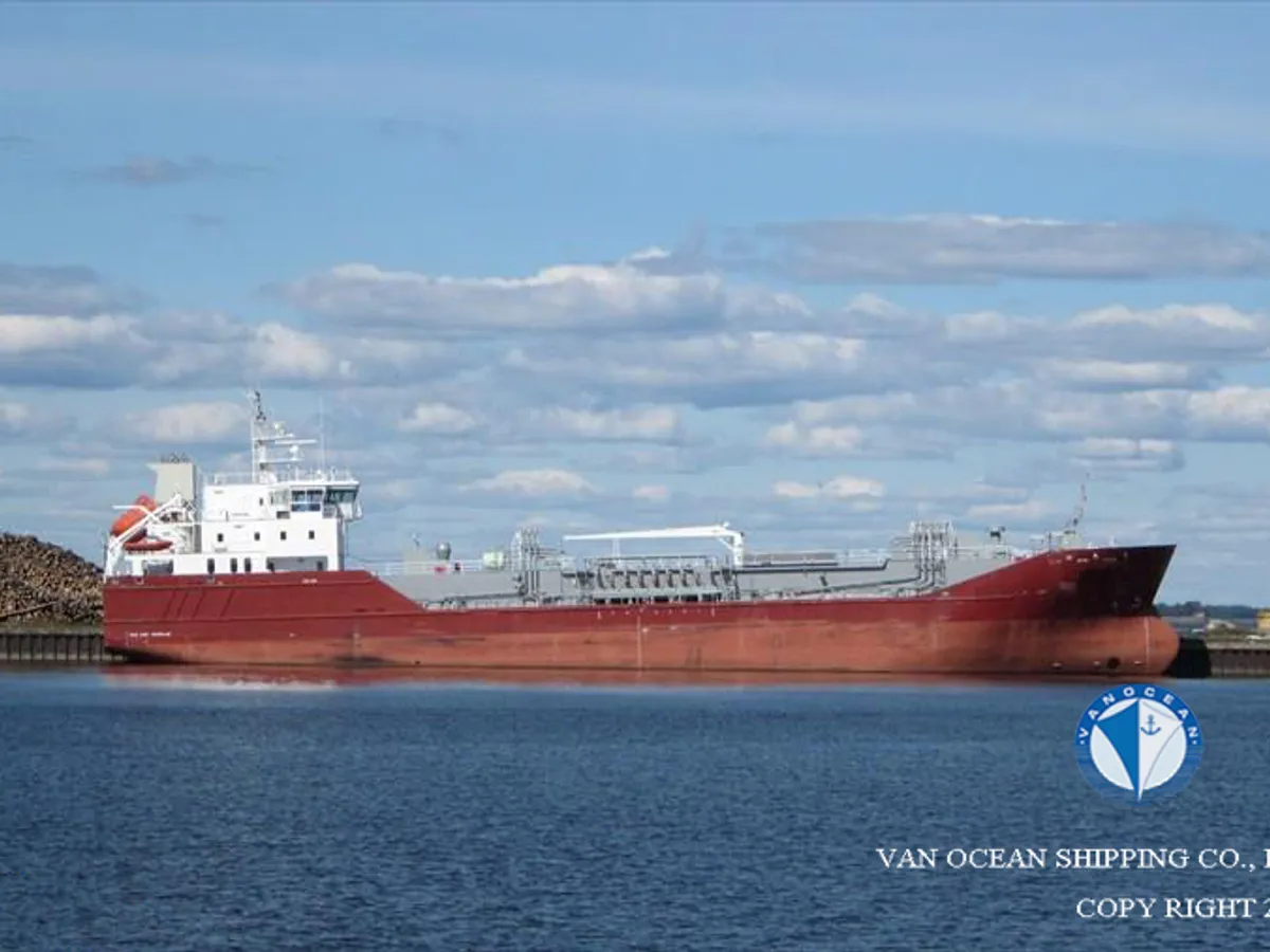 Kapal tanker minyak/bahan kimia kanggo didol