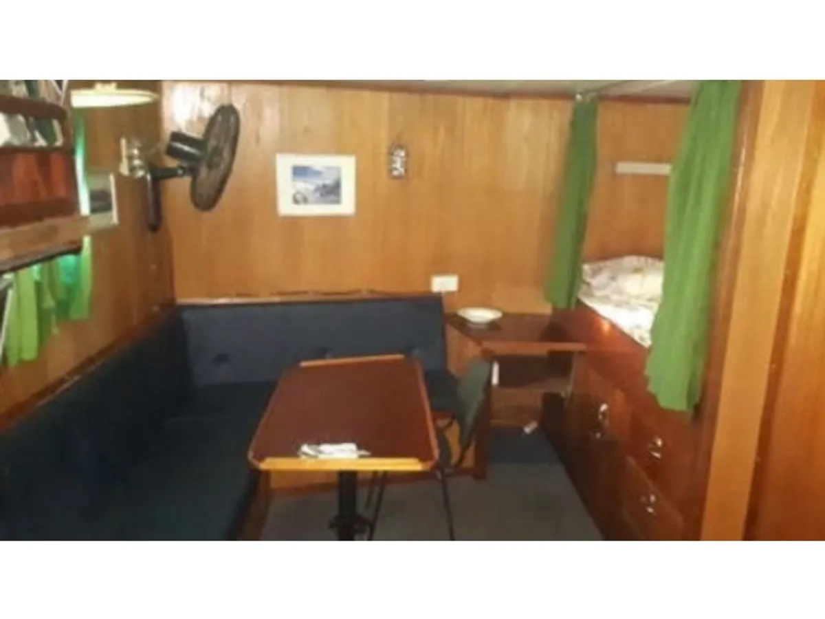 Kapal pasokan kanggo didol